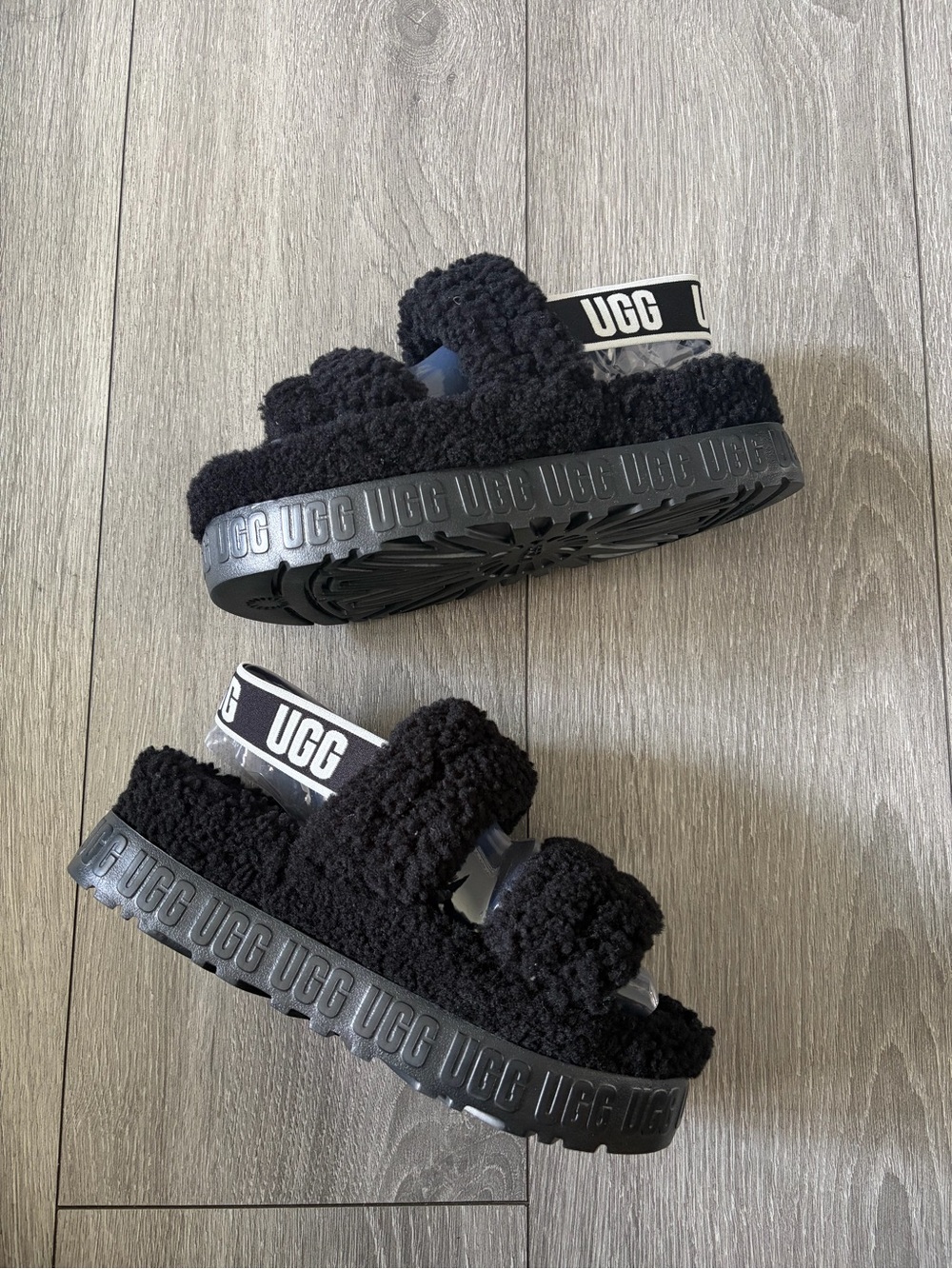 UGG Black Shearling Strap Slide Sandals with Logo Heel,size 7.